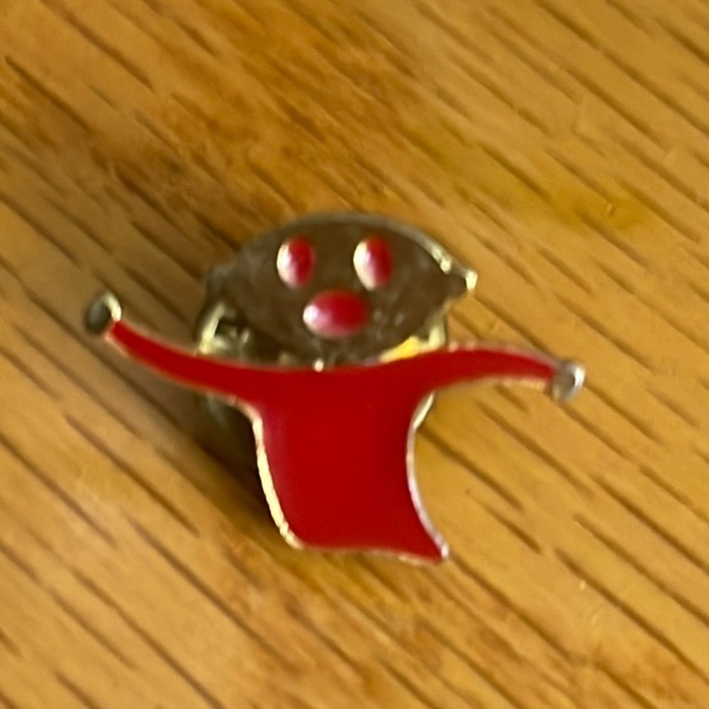 BSA Boy Scouts Webelos Vintage Red Enamel Showman Lapel Pin